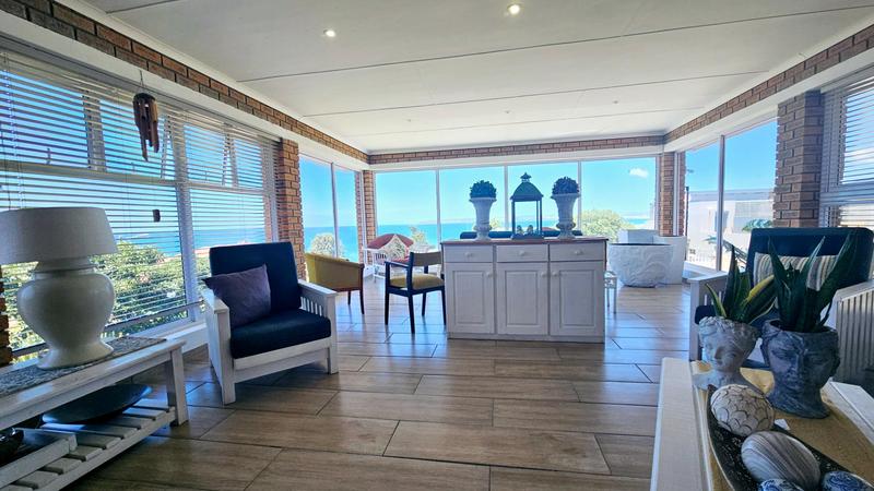 5 Bedroom Property for Sale in Reebok Western Cape